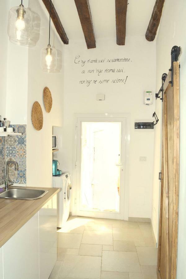 Casa Albicocca - In The Heart Of The Old Town Apartment Бари Екстериор снимка